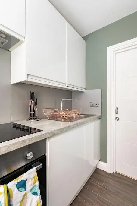 Beautiful Brighton Apartment, 5Min Walk To Beach 0*,